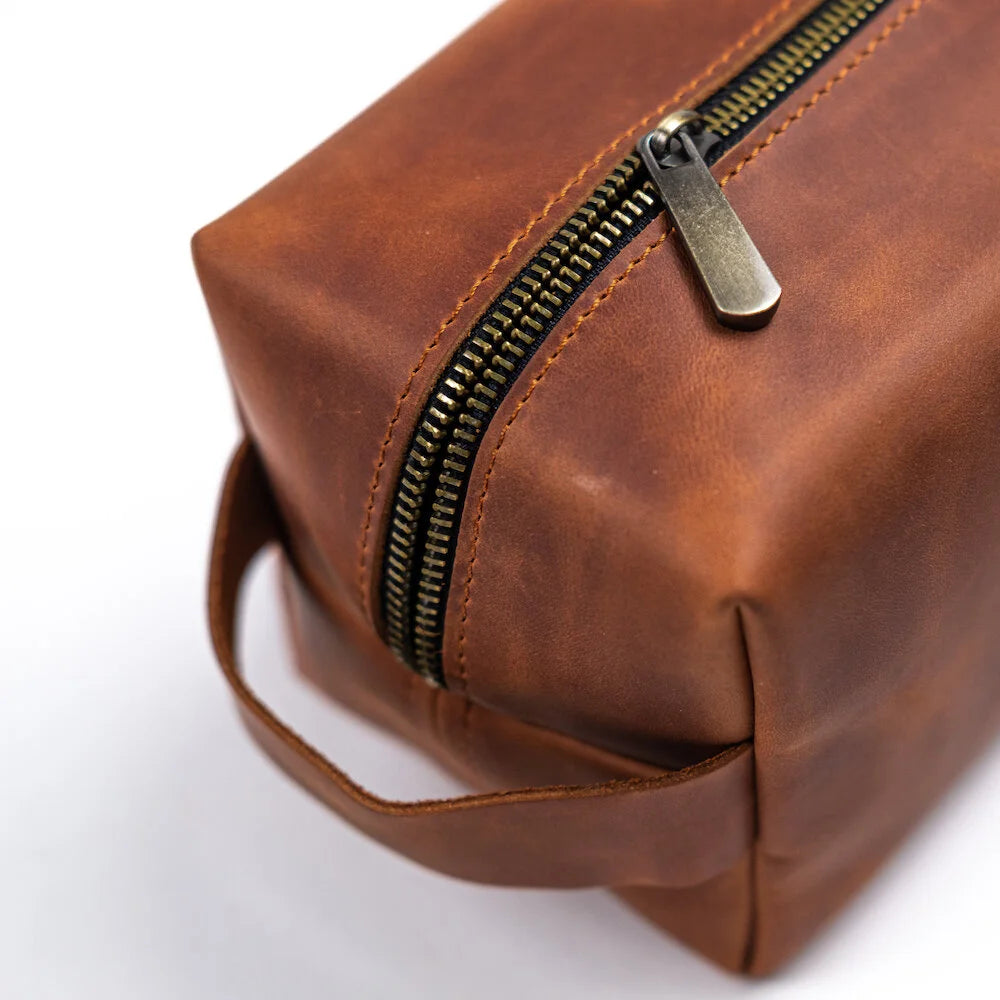 Full-Grain Leather Toiletry Bag with Pocket