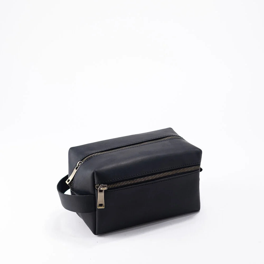 Full-Grain Leather Toiletry Bag with Pocket